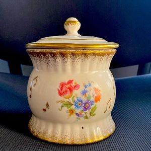 Music box from 1940 made of porcelain. Music still plays.